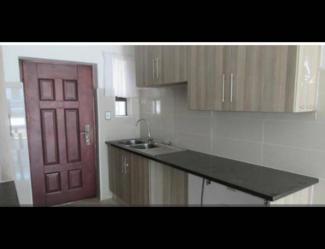2 BEDROOM APARTMENT FOR SALE IN CRYSTAL PARK EXT 01